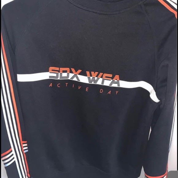 Sarah’s Day Team Captain Sweater - brand new! - Picture 8 of 8